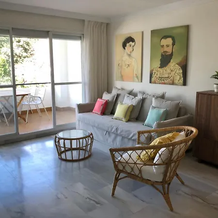 Inspiring Apartment In Carihuela Beach Torremolinos Exterior photo